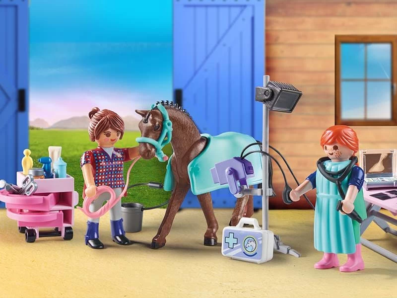 PLAYMOBIL Country 71241 Horse Veterinarian - Image 3