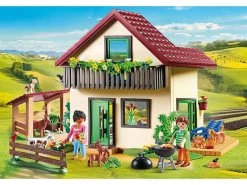 PLAYMOBIL Country 70133 Modern Farmhouse